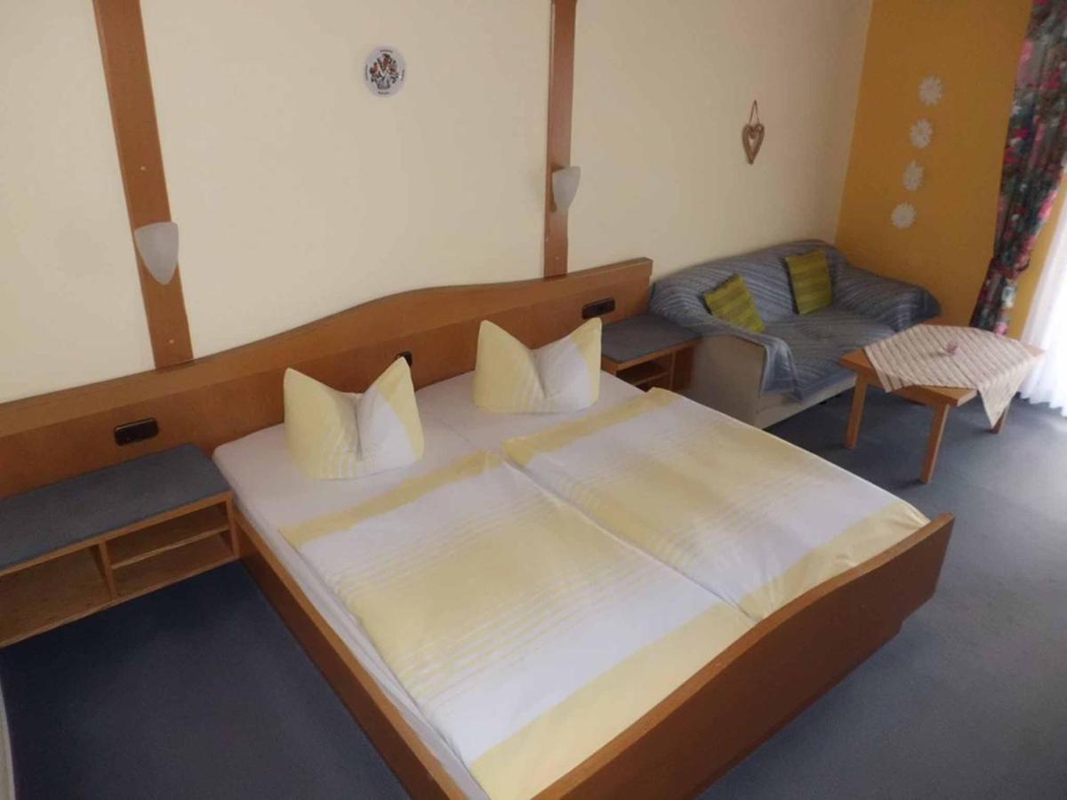 Gasthof-Metzgerei-Pension Schierlitz Rimbach  Kültér fotó